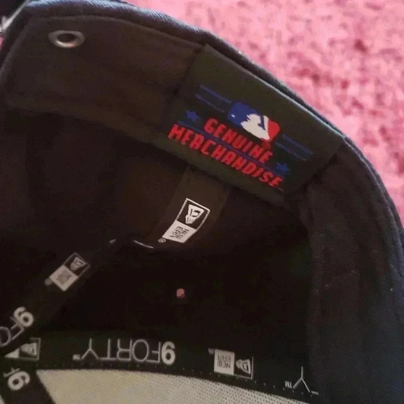 Chicago Cubs and White Sox Baseball Cap Bundle - Picture 13 of 13